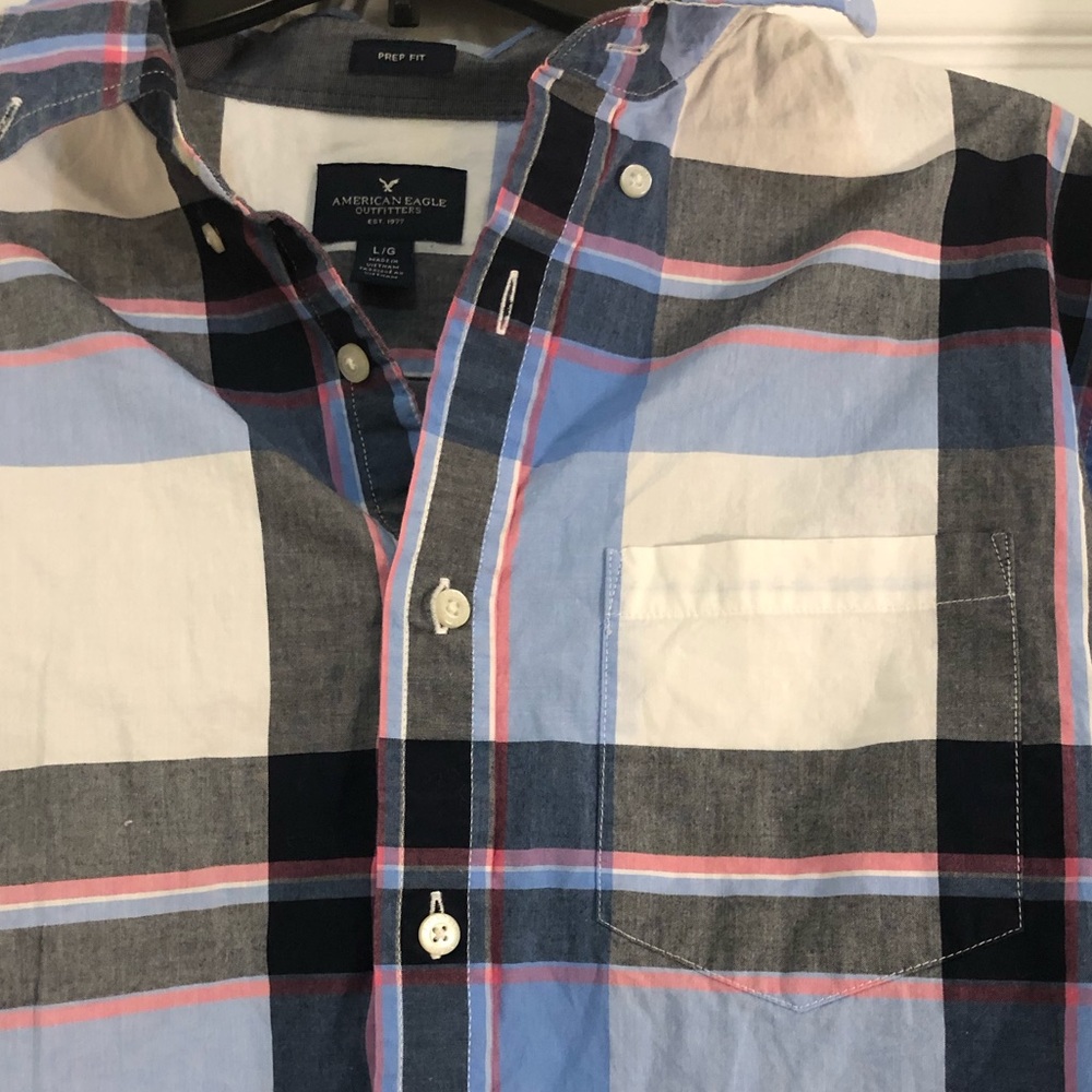 Two Men’s Flannels - Picture 6 of 8